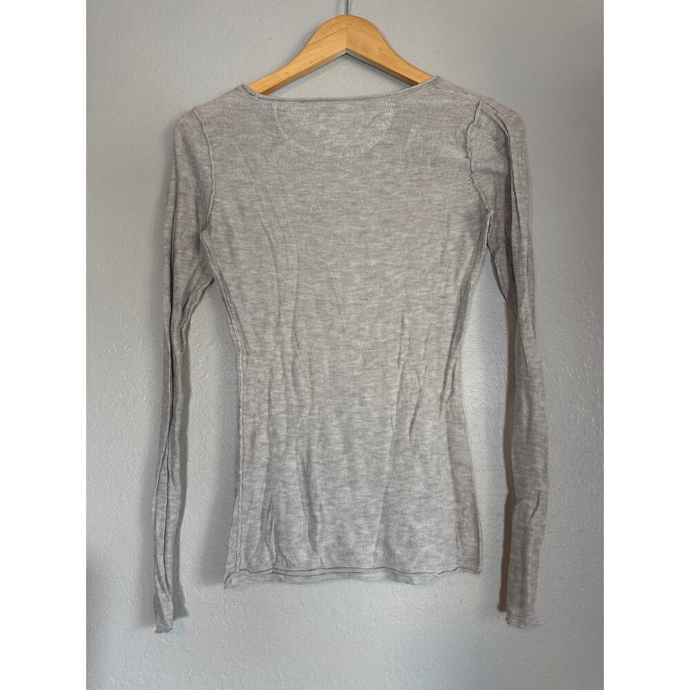 Y2K Long Line Fit Striped Tank Top Henley Light Gray Tee Shirt Medium Bella Swan - Picture 7 of 7